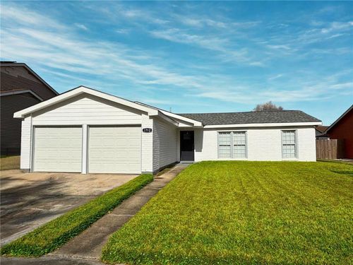 3712 Melissa Dr, Harvey, LA, 70058-1905 | Card Image