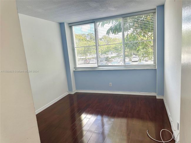 203 - 2771 Taft St, Condo with 2 bedrooms, 2 bathrooms and null parking in Hollywood FL | Image 8