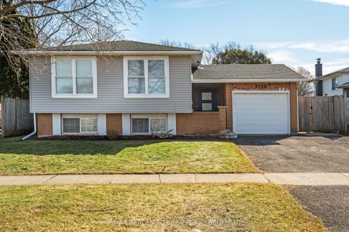 8146 Westwood St, Niagara Falls, ON, L2H1Y2 | Card Image