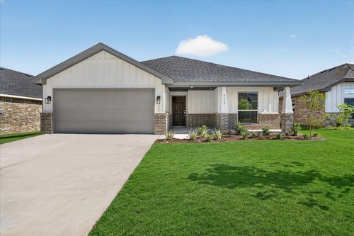 423 Rose Ave, Cleburne, TX, 76033-7387 | Card Image