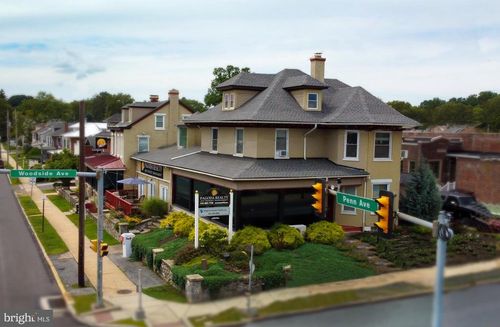 2307-2301 Penn Ave, Reading, PA, 19609-1651 | Card Image