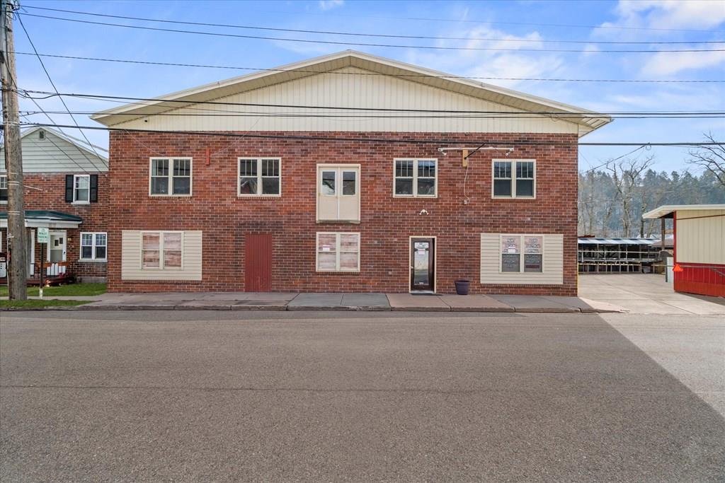 309 Main St, Emlenton, PA 16373