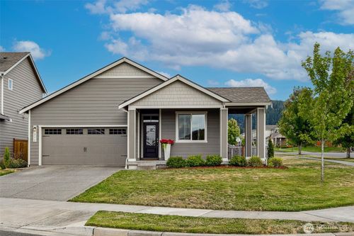 233 Franks Ln N, Enumclaw, WA, 98022-5033 | Card Image
