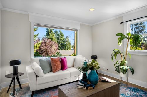 a-5620 Wetmore Ave, Everett, WA, 98203-3941 | Card Image