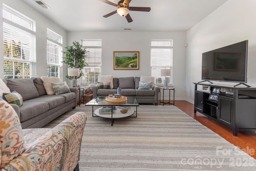 2318 Whitford Ln, Charlotte, NC, 28210-4487 | Card Image