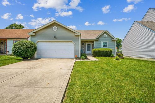 921 Harbinger Cir E, Whitehall, OH, 43213-6123 | Card Image