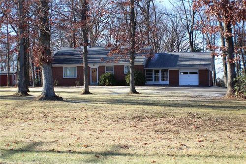 389 Moorestown Drive, Moore Twp, PA, 18014 | Card Image