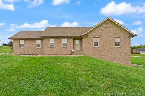 2000 Westoak Valley Ct, Lanesville, IN, 47136-9476 | Card Image