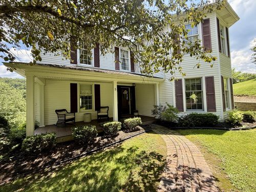 5 Monroe St, Glouster, OH, 45732-1254 | Card Image