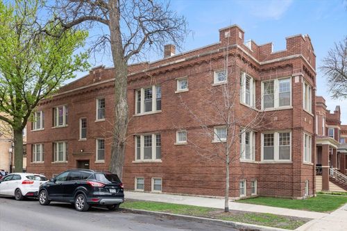 2w-3121 W Belle Plaine Ave, Chicago, IL, 60618-2405 | Card Image
