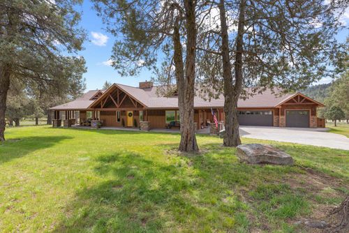 1164 Paper Birch Way, Klamath Falls, OR, 97601-8709 | Card Image