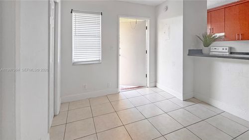 20-4081 N Dixie Hwy, Oakland Park, FL, 33334-3063 | Card Image
