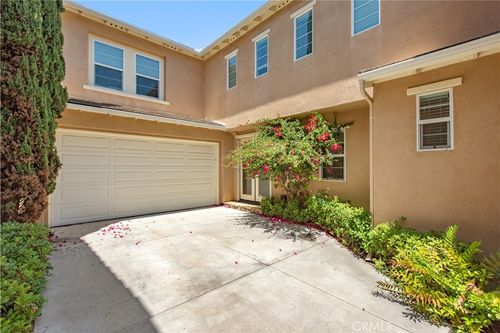 21 Teardrop, Irvine, CA, 92603-0669 | Card Image