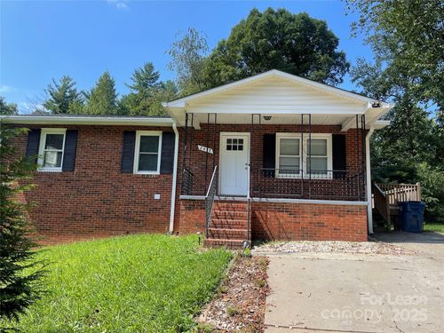 2457 Grandfather Ct, Lenoir, NC, 28645-8034 | Card Image