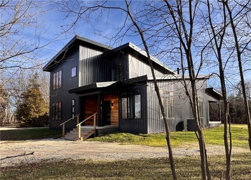 1371 1300th St, Iola, KS, 66749-1681 | Card Image