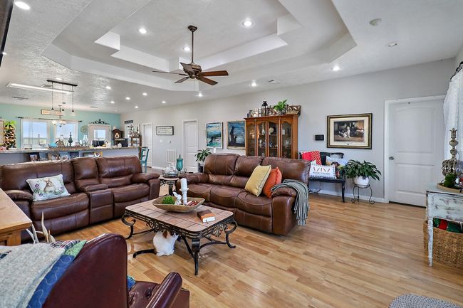 13659 Todd Rd, House other with 4 bedrooms, 4 bathrooms and 2 parking in Winnie TX | Image 7
