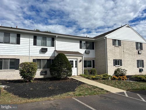 apt-b25-26 Park Ave, CHALFONT, PA, 18914-2938 | Card Image