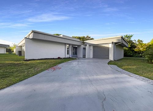 5305 W Palm Cir, Tamarac, FL, 33319-3150 | Card Image