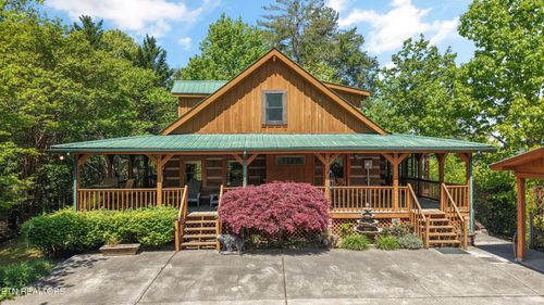 3694 Marian Lake Way, Pigeon Forge, TN, 37862 | Card Image