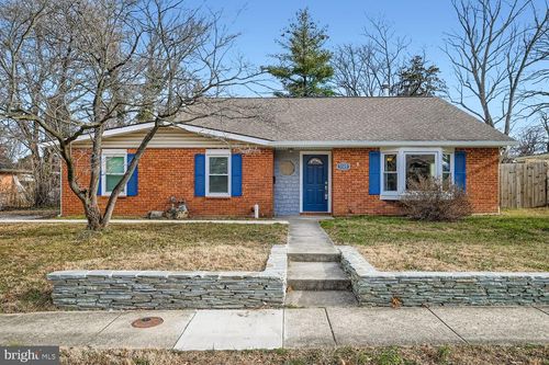 1121 Nottingham Dr, GLEN BURNIE, MD, 21061-4041 | Card Image