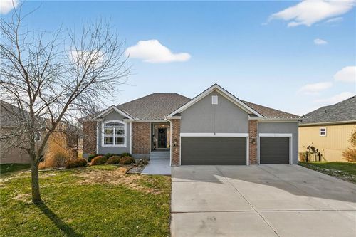217 Old Trail Run, Kearney, MO, 64060-7641 | Card Image