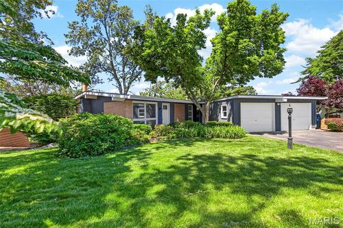 79 Willow Brook Dr, Saint Louis, MO, 63146-5680 | Card Image
