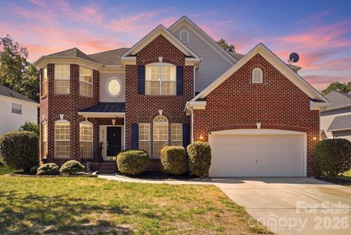 1008 Grayscroft Dr, Waxhaw, NC, 28173-6652 | Card Image