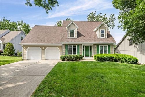 7304 W 114th Ter, Overland Park, KS, 66210-2646 | Card Image