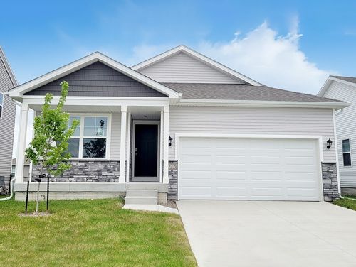 2209 N 7th St, Indianola, IA, 50125-4900 | Card Image