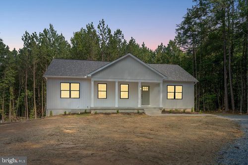 1821 Butler Rd, BEAVERDAM, VA, 23015-9556 | Card Image