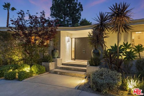 8410 Edwin Drive, Los Angeles, CA, 90046 | Card Image