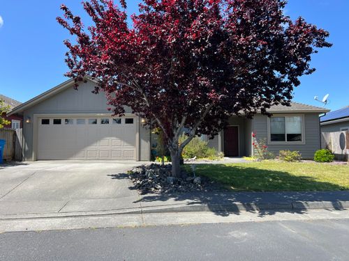 125 Shadowbrook St, Loleta, CA, 95551-9409 | Card Image