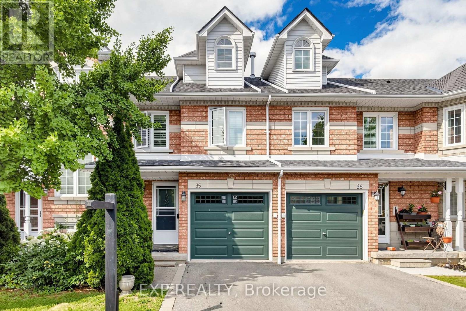 Residential in Mississauga (Hurontario) 2