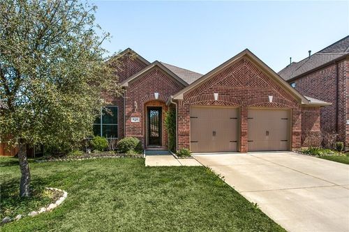 916 Partridge Dr, Aubrey, TX, 76227-3714 | Card Image