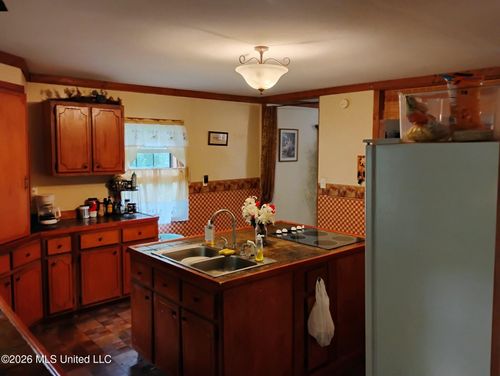 2025 Hendrix Rd, Coffeeville, MS, 38922-2084 | Card Image