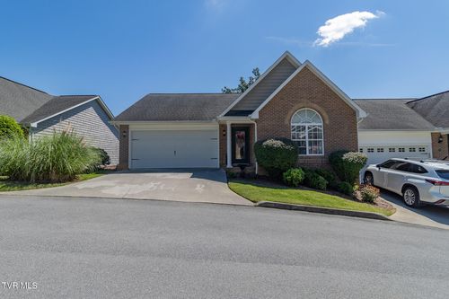 148-148 Bridgewater Ct, Johnson City, TN, 37615-7002 | Card Image