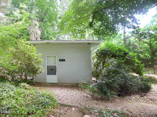 3818 S Columbia St, Chapel Hill, NC, 27517-6180 | Card Image