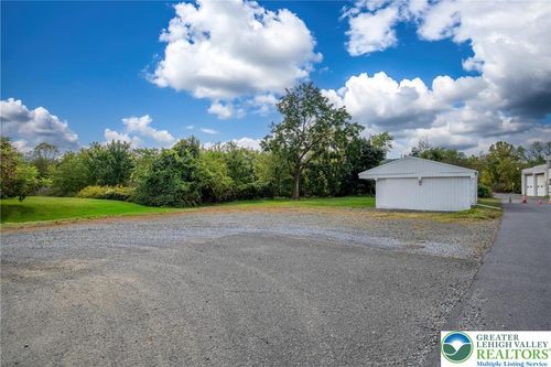 138 W Main St, Macungie, PA, 18062-1107 | Card Image