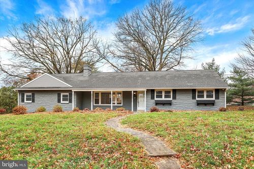 1612 Elbridge Rd, HARRISBURG, PA, 17112-2033 | Card Image