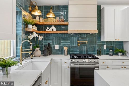 1530 N Lawrence St, PHILADELPHIA, PA, 19122-3721 | Card Image