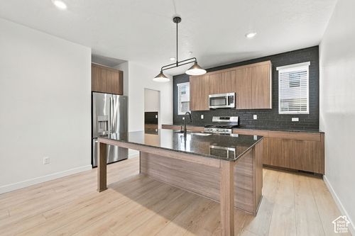 103-2328 W Magnolia Ln, Roy, UT, 84067-5005 | Card Image