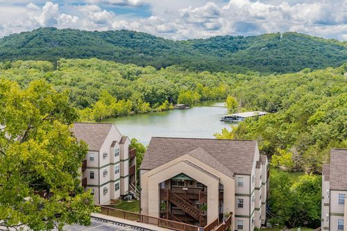 apt-5-27 Blue Bird Way, Branson, MO, 65616-7147 | Card Image