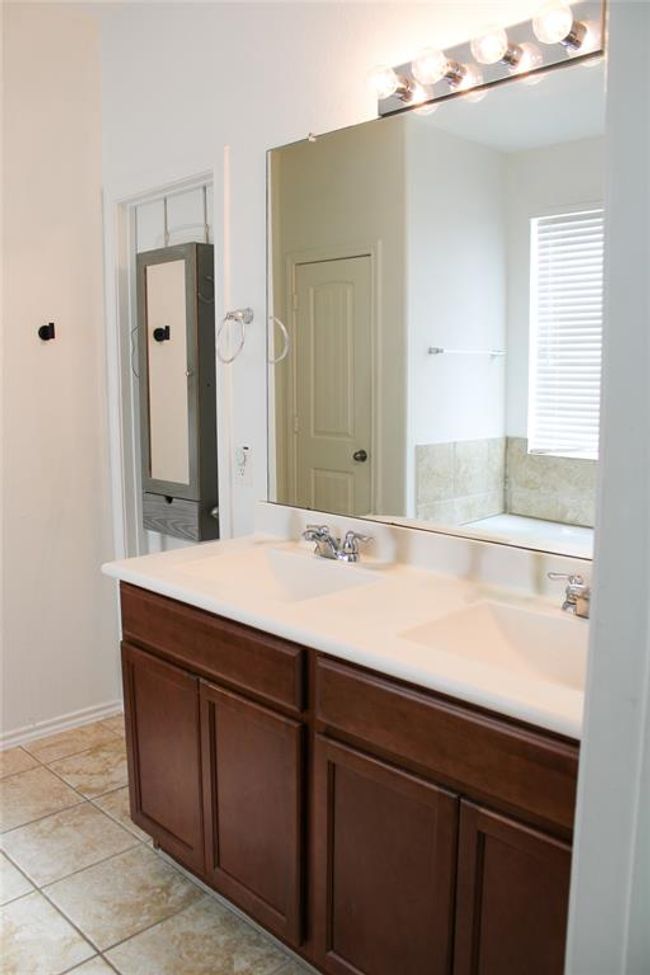 6867 Juniper Arbor Ln, House other with 4 bedrooms, 4 bathrooms and 2 parking in Dickinson TX | Image 22