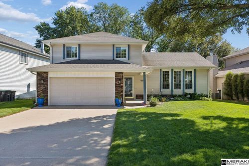 15567 Walnut Circle, Omaha, NE, 68144 | Card Image