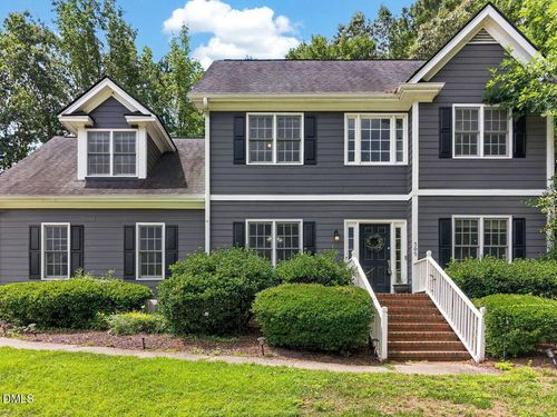 305 Neuse Ridge Dr, Clayton, NC, 27527-6608 | Card Image