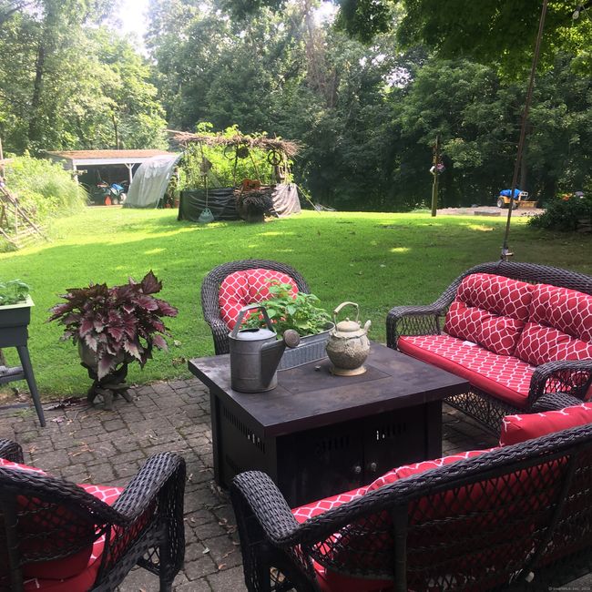 25 Highland Ter, House other with 3 bedrooms, 2 bathrooms and 2 parking in Ansonia CT | Image 37