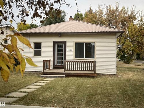 5102 53 St, Daysland, AB, T0B1A0 | Card Image