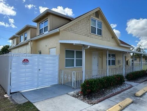 apt-1-274 E 9th St, Hialeah, FL, 33010-4201 | Card Image