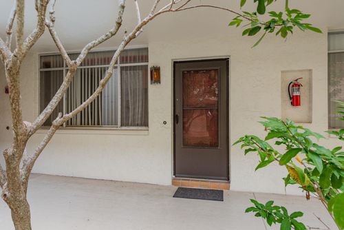 unit-102-2630 Pearce Dr, CLEARWATER, FL, 33764-1125 | Card Image