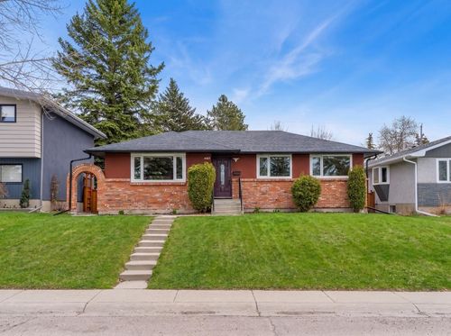4824 Claret St Nw, Calgary, AB, T2L1C1 | Card Image